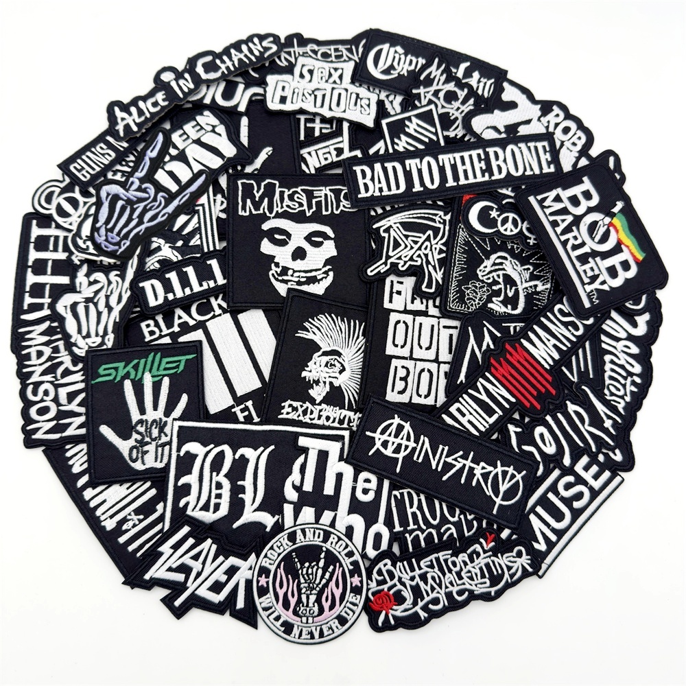 50 ピース/ロット黒と白の刺繍パッチ衣料用アイロン接着パッ - Musical Instrument Painting のレビューと価格